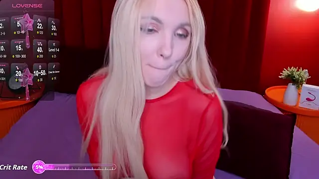 Snapshot of Fluffy_Monica chatting on 10-08-25, 01:03 Fluffy Monica online show from 10-08-25, 01:03