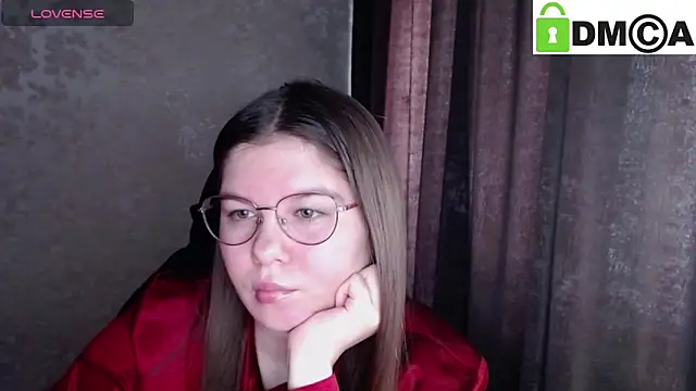 Snapshot of holy_michela chatting on 02-19-26, 05:03 holy michela online show from 02-19-26, 05:03