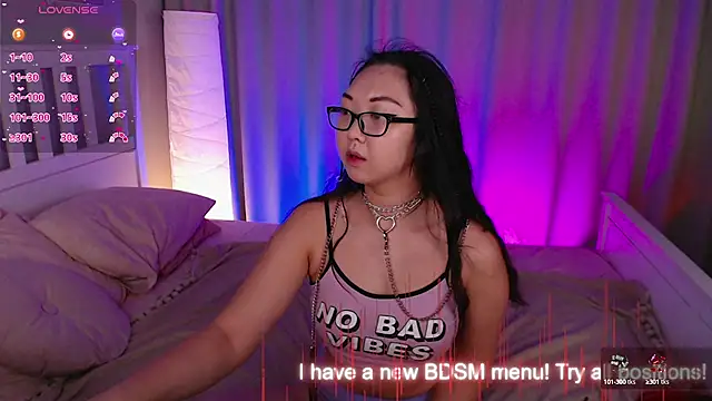 Snapshot of Marine_Vact chatting on 01-18-25, 05:26 Marine Vact online show from 01-18-25, 05:26