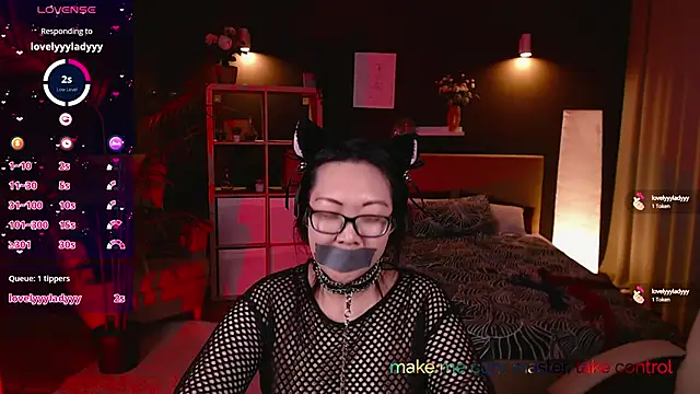 Snapshot of Marine_Vact chatting on 03-13-25, 11:38 Marine Vact online show from 03-13-25, 11:38