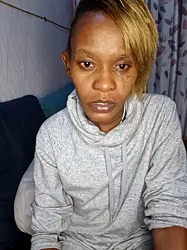 Snapshot of TastyAfrica chatting on 11-18-25, 07:29 TastyAfrica online show from 11-18-25, 07:29