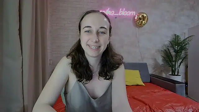 Anika bloom online show from 02-28-25, 12:10