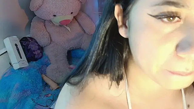 Snapshot of Kurumi57 chatting on 09-29-25, 03:11 Kurumi57 online show from 09-29-25, 03:11