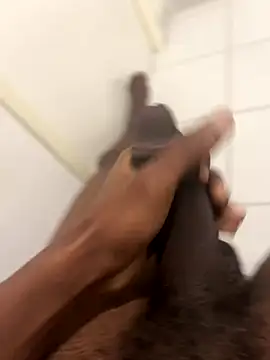 Snapshot of arrete2025 chatting on 11-19-25, 08:36 arrete2025 online show from 11-19-25, 08:36