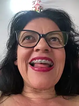 Sharongirl07 online show from 03-12-26, 02:01