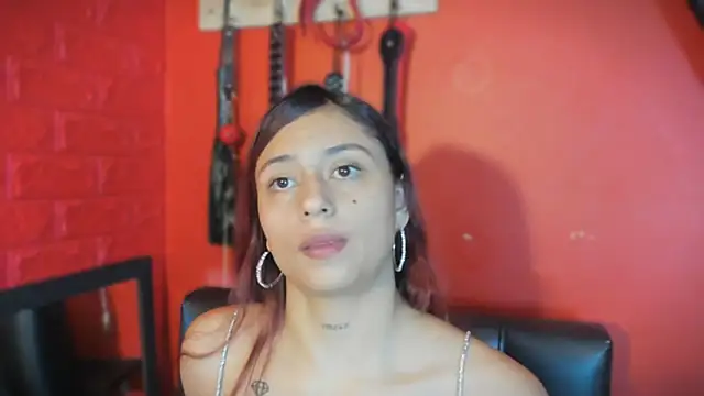 Monttserratt online show from 03-18-26, 07:17