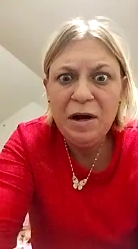 Snapshot of Playmate86 chatting on 12-06-24, 08:37 Playmate86 online show from 12-06-24, 08:37