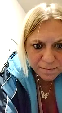 Snapshot of Playmate86 chatting on 12-08-24, 08:09 Playmate86 online show from 12-08-24, 08:09