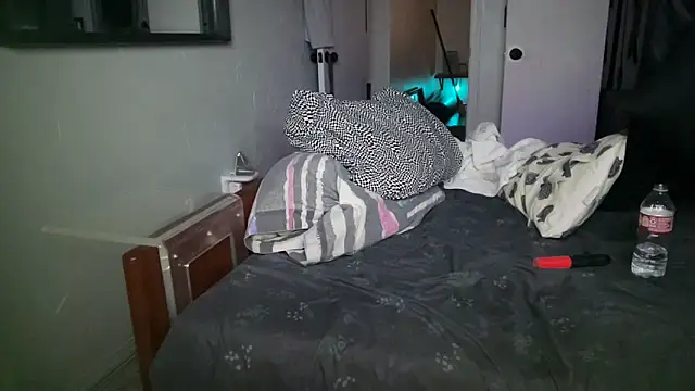 Snapshot of RawOkie chatting on 02-28-26, 10:55 RawOkie online show from 02-28-26, 10:55