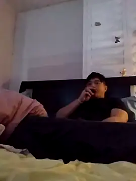 Snapshot of cloudyspun chatting on 03-11-26, 04:18 cloudyspun online show from 03-11-26, 04:18