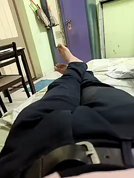 Snapshot of big_dicklovvers22 chatting on 02-06-25, 09:32 big dicklovvers22 online show from 02-06-25, 09:32