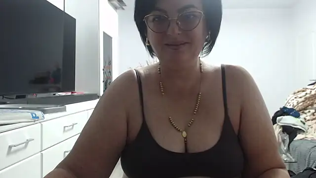 Amandamuller1982 online show from 10-21-25, 07:36