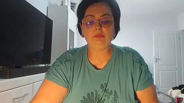 Amandamuller1982 online show from 06-04-26, 09:15