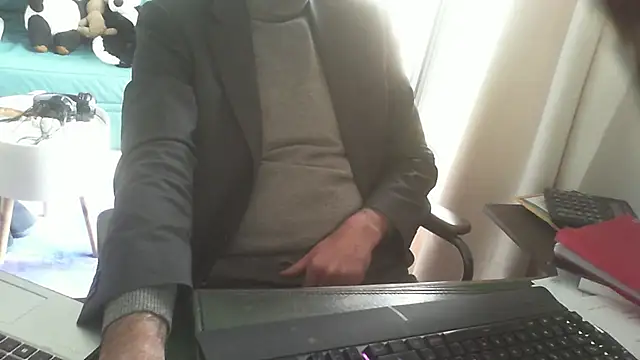 Snapshot of shyfrenchcock1 chatting on 02-10-25, 03:53 shyfrenchcock1 online show from 02-10-25, 03:53