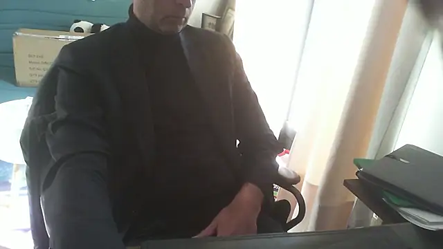 Snapshot of shyfrenchcock1 chatting on 01-07-26, 09:56 shyfrenchcock1 online show from 01-07-26, 09:56