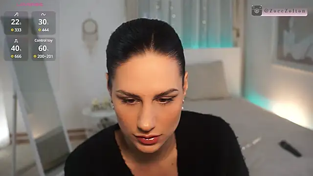 ZoeeZolton online show from 01-01-25, 08:58