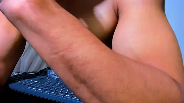 Snapshot of juan_jsmith chatting on 01-14-26, 11:53 juan jsmith online show from 01-14-26, 11:53