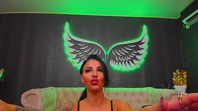 Snapshot of anemarieejolie chatting on 01-31-25, 05:32 anemarieejolie online show from 01-31-25, 05:32