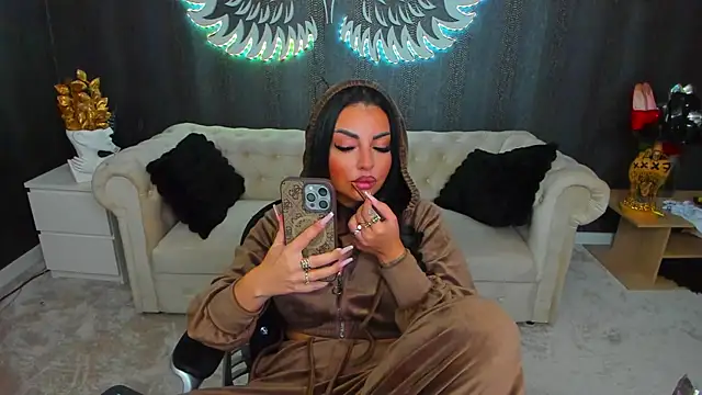 anemarieejolie online show from 12-16-25, 05:18