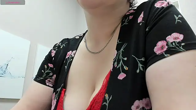 Dolorys online show from 12-15-24, 05:45