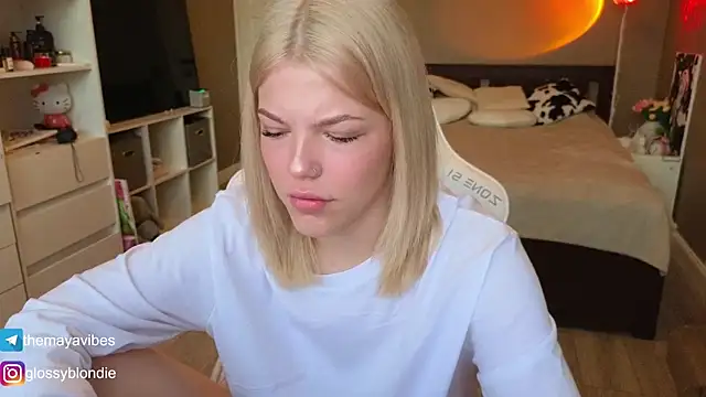 Maya Rave online show from 04-14-26, 03:23