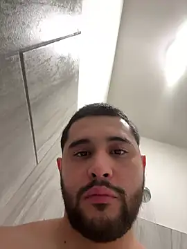 LATINMOBB online show from 01-18-26, 03:21