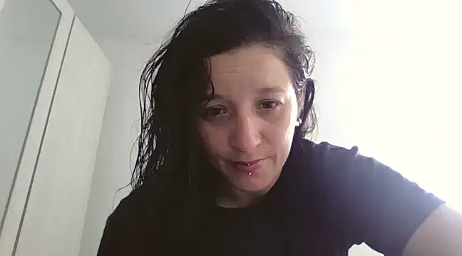 Snapshot of hanamy_joha chatting on 03-11-25, 02:29 hanamy joha online show from 03-11-25, 02:29