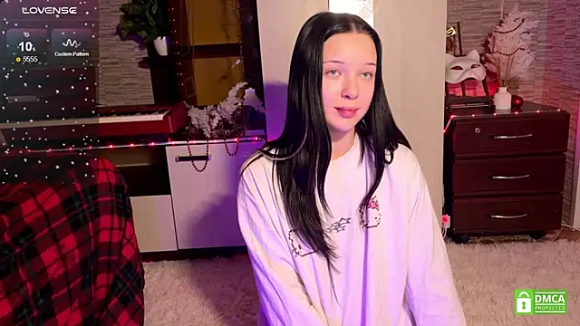 Snapshot of michelle_windrose chatting on 12-26-24, 09:26 michelle windrose online show from 12-26-24, 09:26