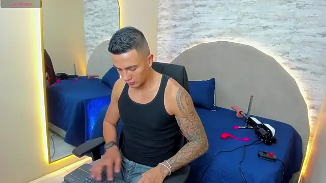 Aron Bolt online show from 01-30-25, 09:14