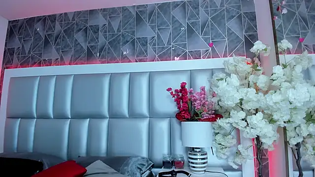 Im gaia online show from 03-13-25, 04:23