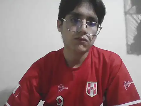 Snapshot of HardDick2 chatting on 06-16-26, 04:48 HardDick2 online show from 06-16-26, 04:48