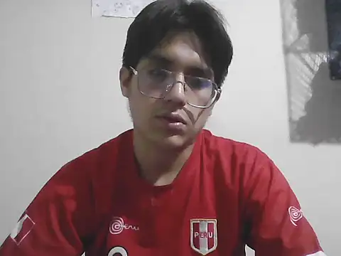 Snapshot of HardDick2 chatting on 06-18-26, 06:13 HardDick2 online show from 06-18-26, 06:13