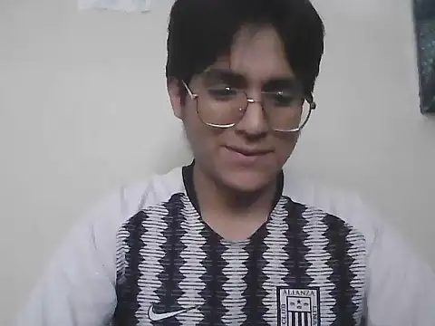 Snapshot of HardDick2 chatting on 06-28-26, 03:40 HardDick2 online show from 06-28-26, 03:40