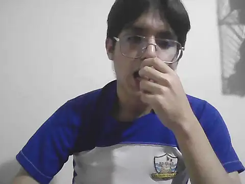 Snapshot of HardDick2 chatting on 07-05-26, 06:53 HardDick2 online show from 07-05-26, 06:53