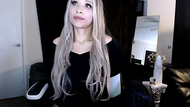 liadivina online show from 03-14-25, 06:32