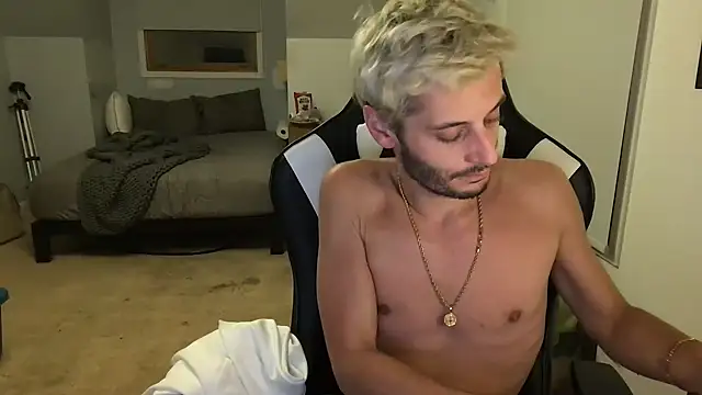 Snapshot of Dylansd chatting on 02-05-25, 03:34 Dylansd online show from 02-05-25, 03:34