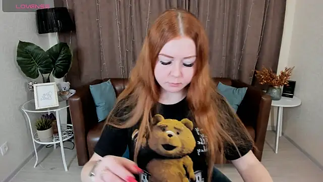 Snapshot of BettyBloom69 chatting on 01-28-25, 04:18 BettyBloom69 online show from 01-28-25, 04:18