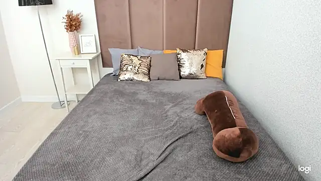 Snapshot of BettyBloom69 chatting on 10-02-25, 04:41 BettyBloom69 online show from 10-02-25, 04:41