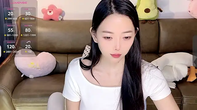 Yilin1999 online show from 01-23-25, 07:11