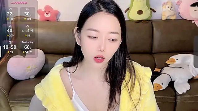 Yilin1999 online show from 02-08-25, 02:58