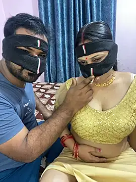 Snapshot of mickey_love chatting on 01-10-26, 06:26 mickey love online show from 01-10-26, 06:26