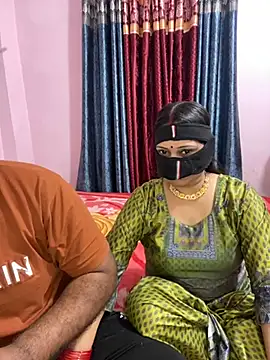 Snapshot of mickey_love chatting on 01-17-26, 07:24 mickey love online show from 01-17-26, 07:24