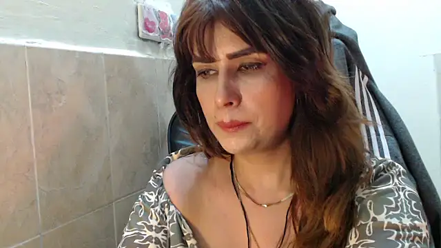 Snapshot of pareeti chatting on 01-09-26, 12:13 pareeti online show from 01-09-26, 12:13