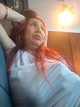 Snapshot of Perla_Franco chatting on 04-23-26, 06:47 Perla Franco online show from 04-23-26, 06:47