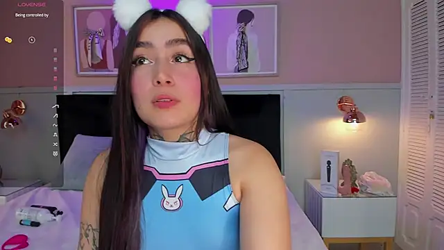 elodie walker online show from 10-14-25, 01:56