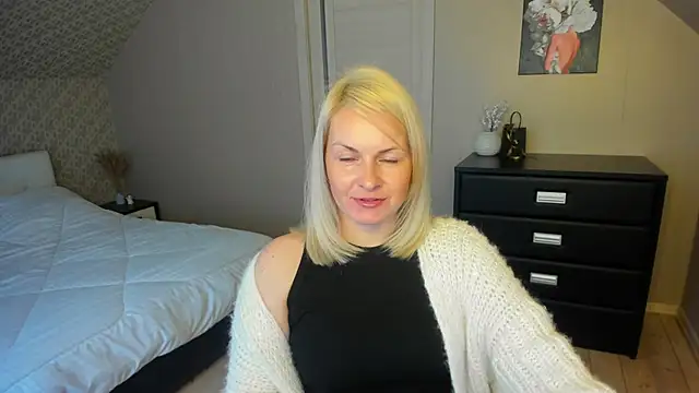 Alicee Gracee online show from 11-28-25, 07:33