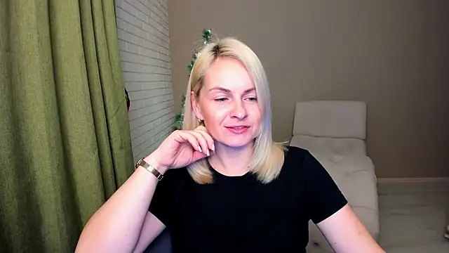 Alicee Gracee online show from 12-13-25, 07:53