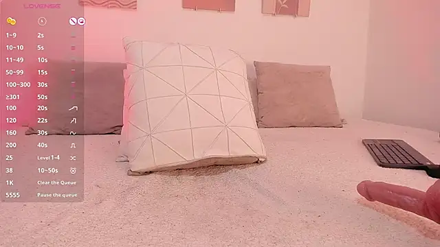 Mia Heartt online show from 02-14-25, 11:09