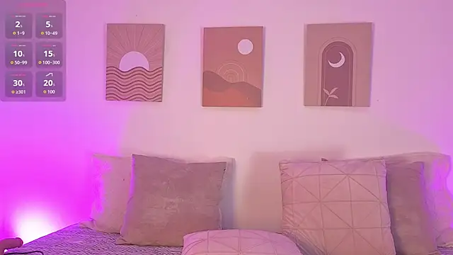 Snapshot of Mia_Heartt chatting on 12-20-25, 01:40 Mia Heartt online show from 12-20-25, 01:40