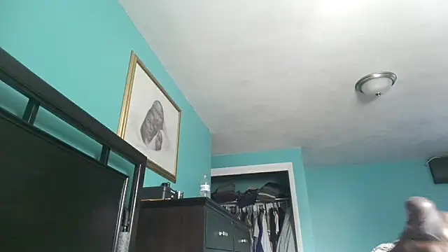 Snapshot of you_like_my_chocolate101 chatting on 10-08-25, 06:27 you like my chocolate101 online show from 10-08-25, 06:27